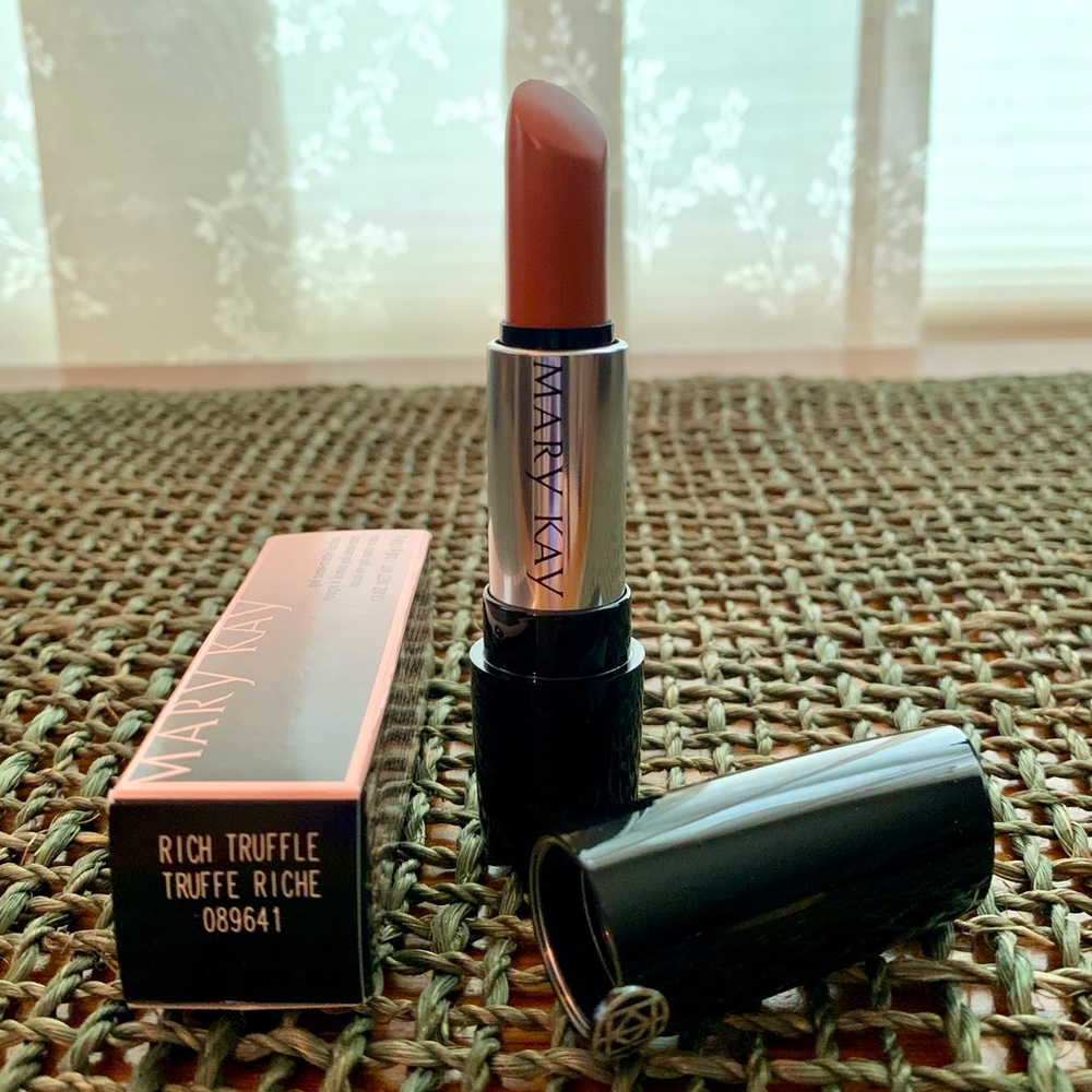Mary Kay NIP “Rich Truffle” Neutral Gel Semi-matte  Lipstick
